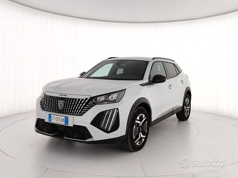 Usata Peugeot 2008 Allure 131 CV (96 kW) 2025 Bianco SUV
