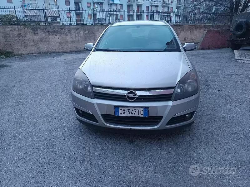 Usata Opel Astra 150 CV (110 kW) 2005 Station wagon