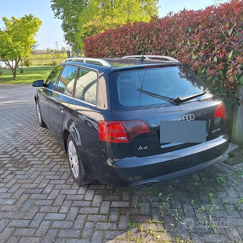 Usata Audi A4 116 CV (85 kW) 2006 Nero Station wagon