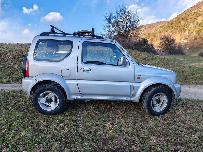Usata Suzuki Jimny 82 CV (60 kW) 2003 Grigio SUV