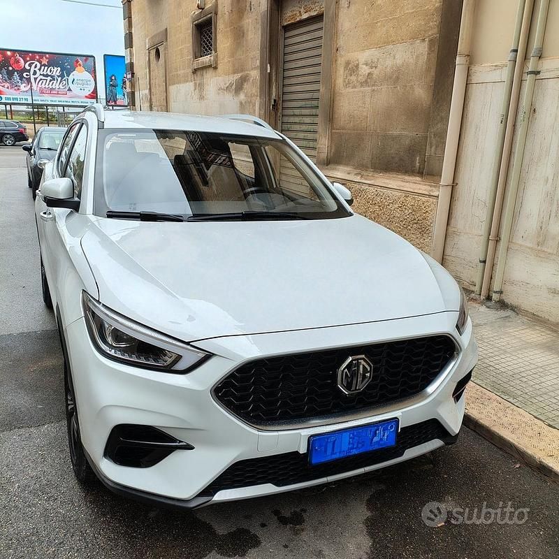Usata MG ZS Comfort 106 CV (77 kW) 2023 Bianco SUV
