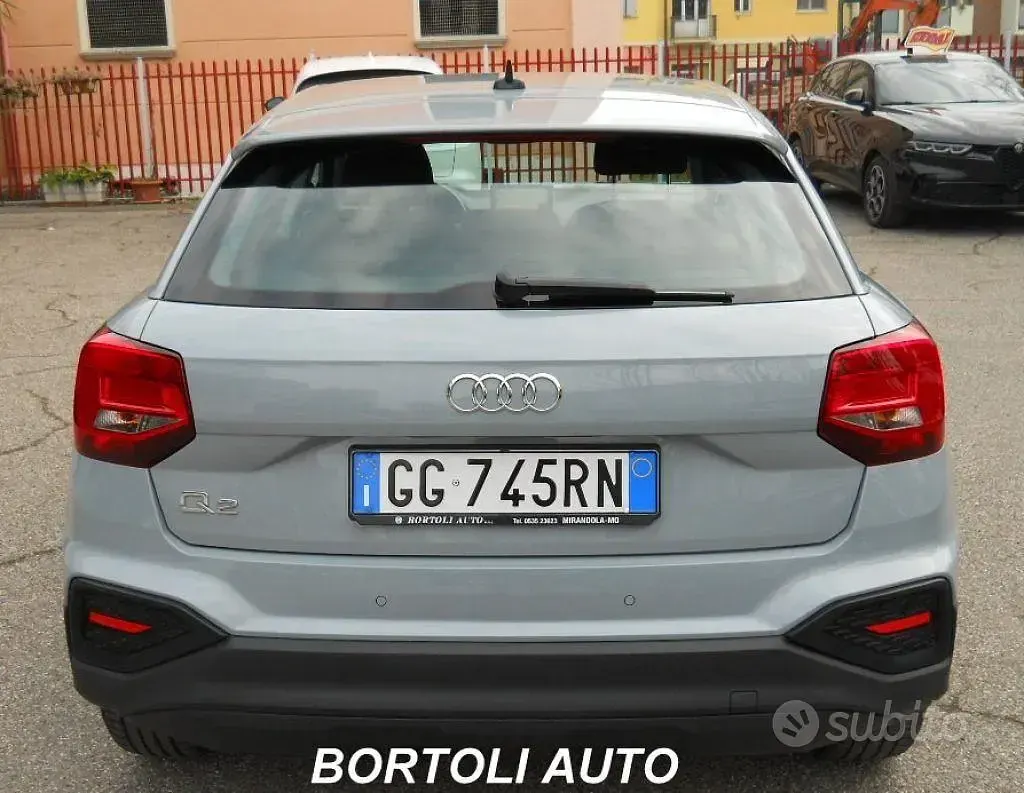 Usata Audi Q2 Business 116 CV (85 kW) 2021 Grigio SUV
