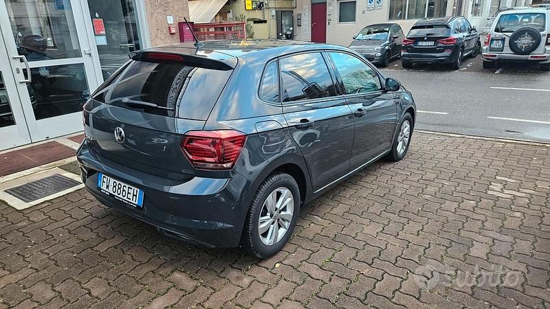 Usata VW Polo Comfortline 65 CV (47 kW) 2019 Grigio Utilitaria