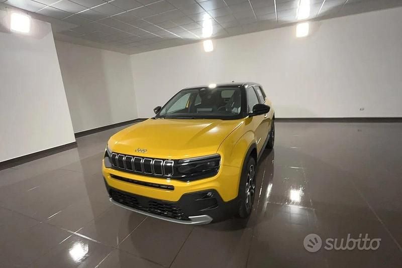 Nuova Jeep Avenger Summit 100 CV (73 kW) 2025 Giallo SUV