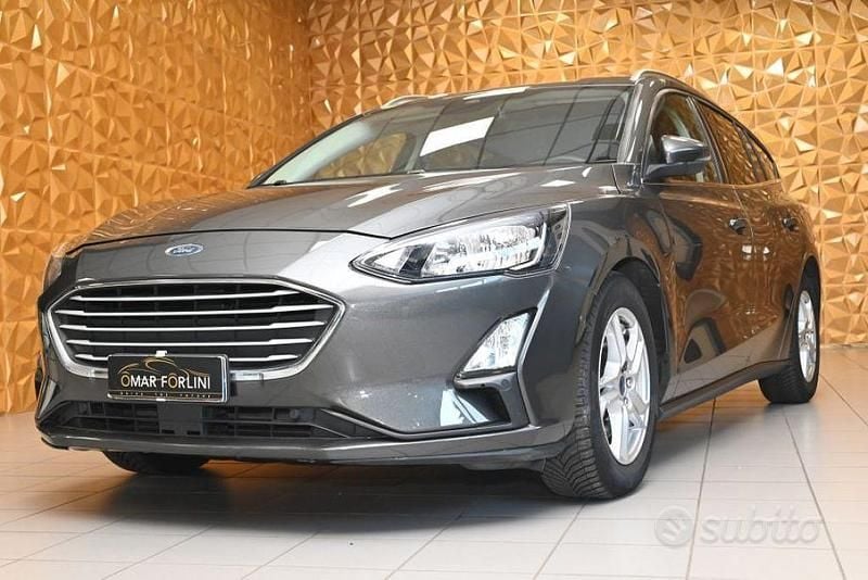 Usata Ford Focus Titanium 125 CV (91 kW) 2019 Gray Station wagon