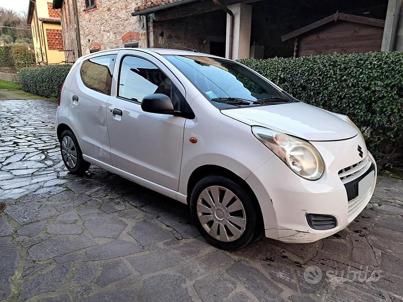 Usata Suzuki Alto 68 CV (50 kW) 2014 Bianco Utilitaria