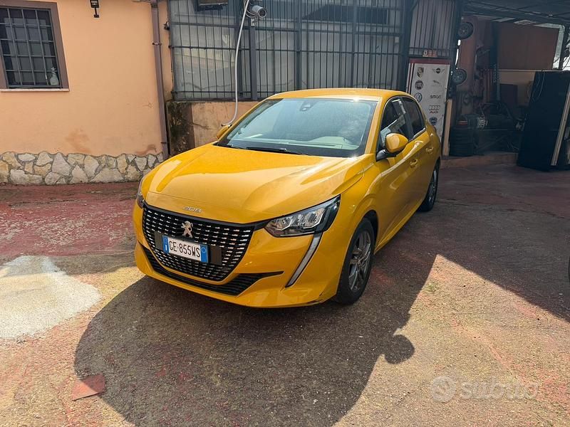 Usata Peugeot 208 Active 75 CV (55 kW) 2021 Giallo Utilitaria