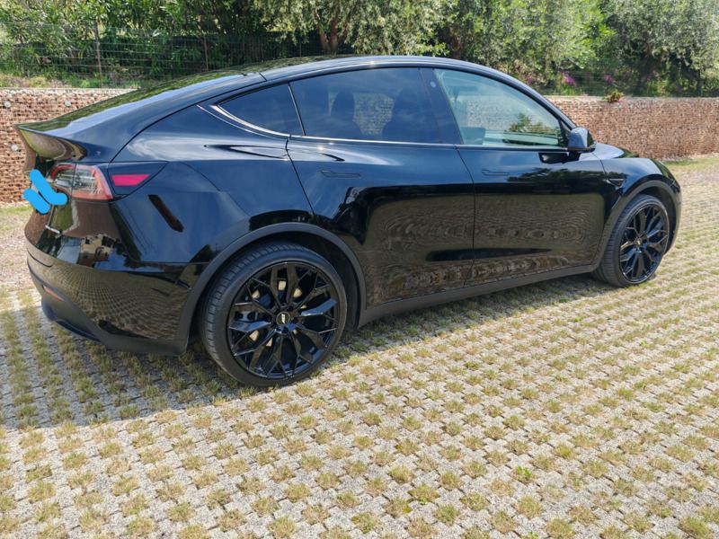 Usata 2023 Tesla Model Y Long Range SUV | 39.500 € (Ottimo prezzo) - Immagine 1/4
