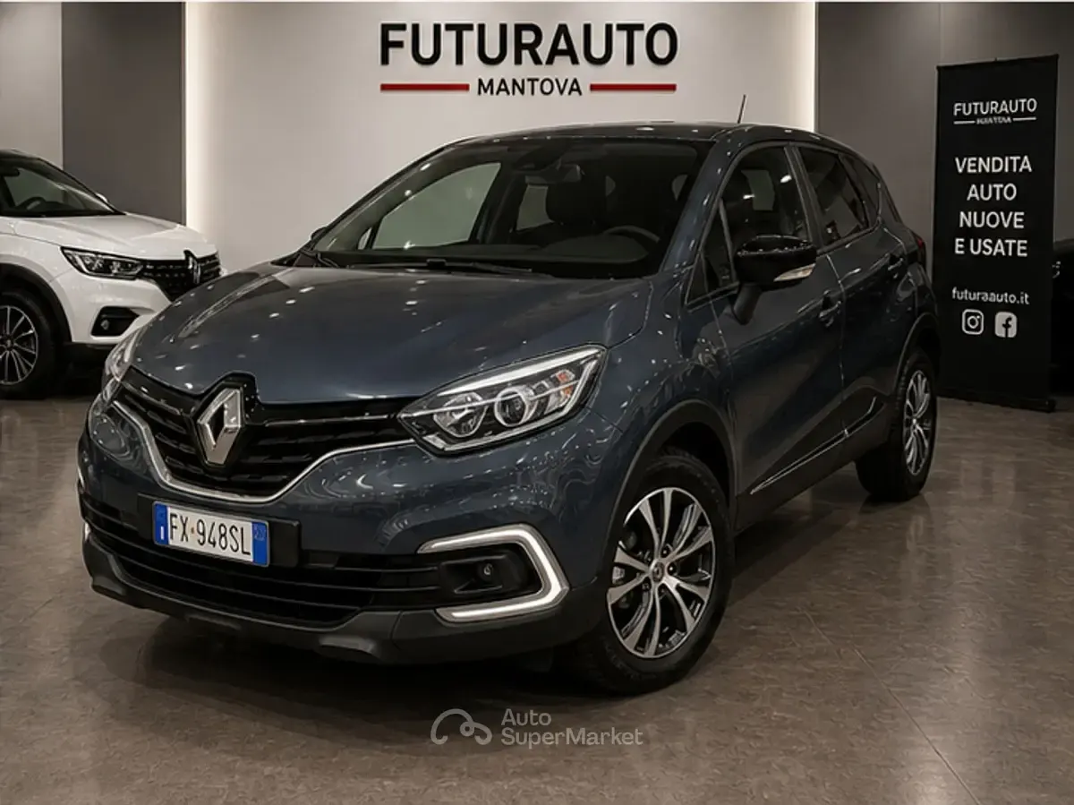 Usata Renault Captur 90 CV (66 kW) 2019 Gray SUV