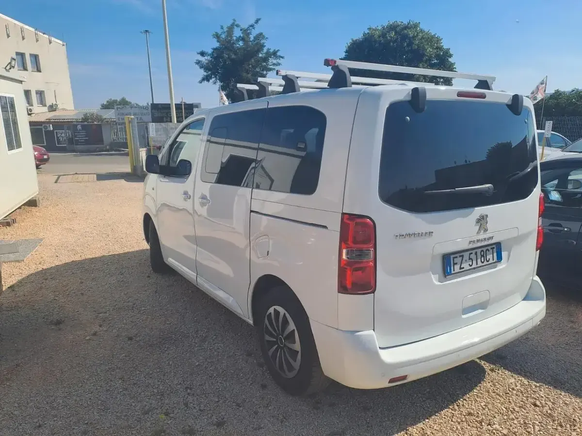 Usata Peugeot Traveller 120 CV (88 kW) 2020 Bianco Monovolume