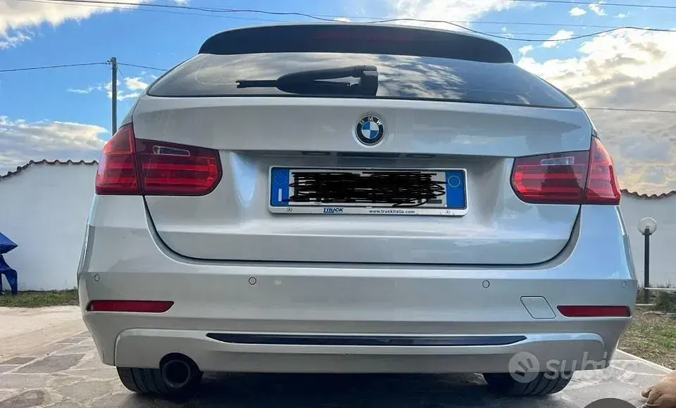 Usata BMW 318 143 CV (105 kW) 2015 Grigio Station wagon