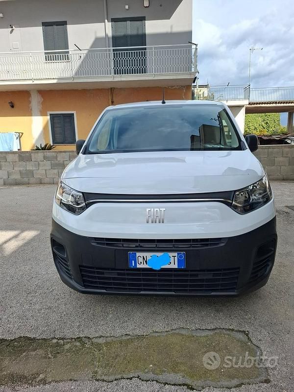 Usata Fiat Doblò 130 CV (95 kW) 2023 Monovolume
