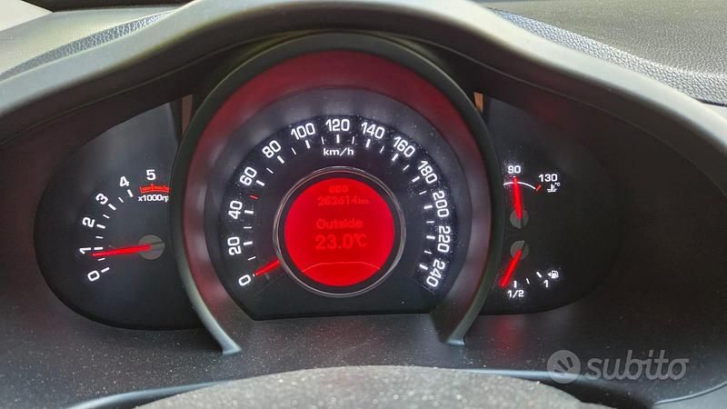 Usata Kia Sportage 116 CV (85 kW) 2012 Bianco SUV