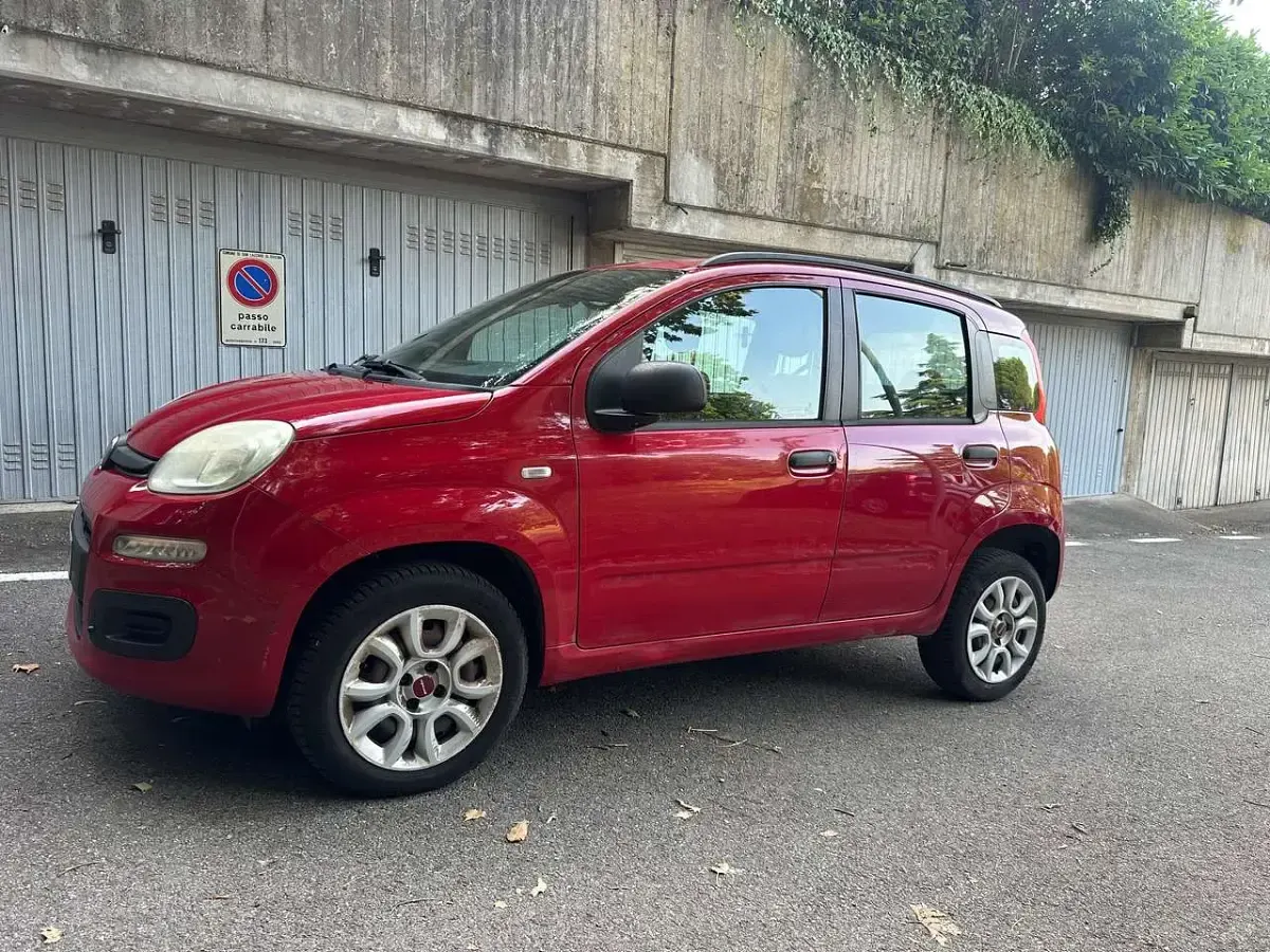 Usata Fiat Panda Lounge 80 CV (58 kW) 2014 Met Utilitaria