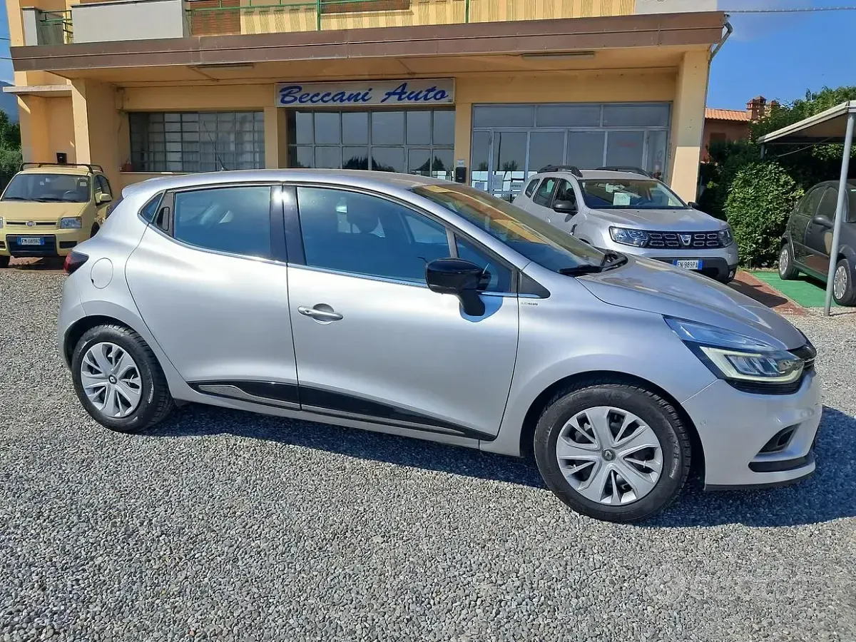 Usata Renault Clio IV Zen 90 CV (66 kW) 2019 Grigio Berlina