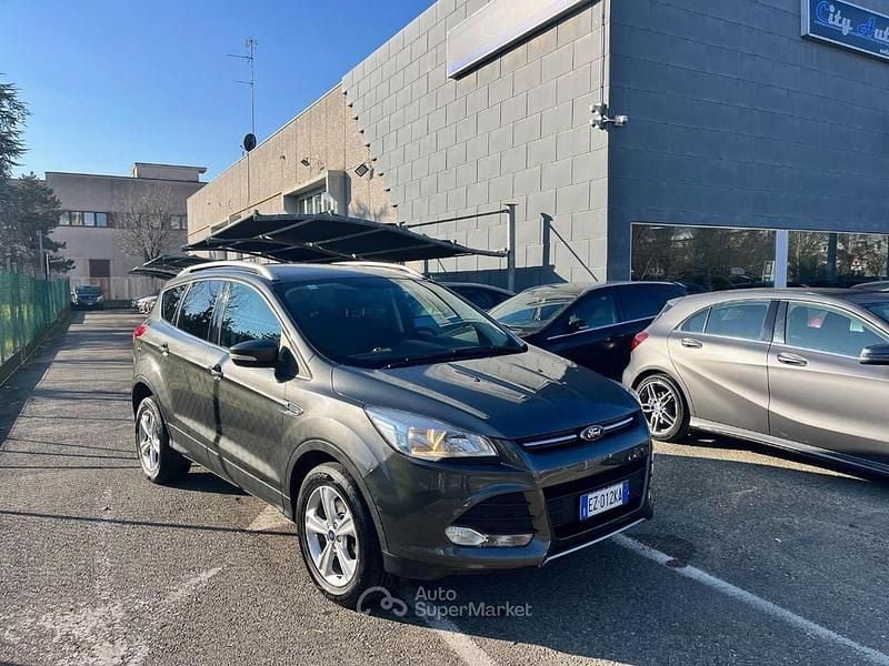 Grigio Usata 2015 Ford Kuga SUV | 7900 € (Ottimo prezzo) - Immagine 1/4