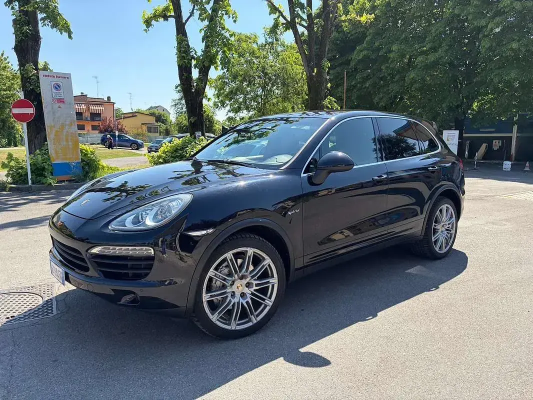 Usata Porsche Cayenne 379 CV (278 kW) 2011 Nero SUV