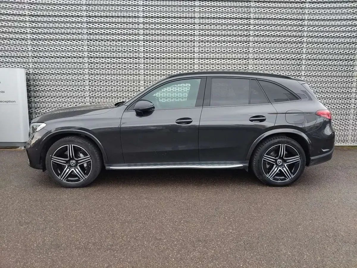 Usata Mercedes GLC300 AMG line 333 CV (244 kW) 2024 Grigio SUV