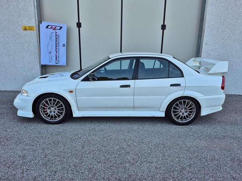 Usata Mitsubishi Lancer 280 CV (205 kW) 1999 Bianco Berlina