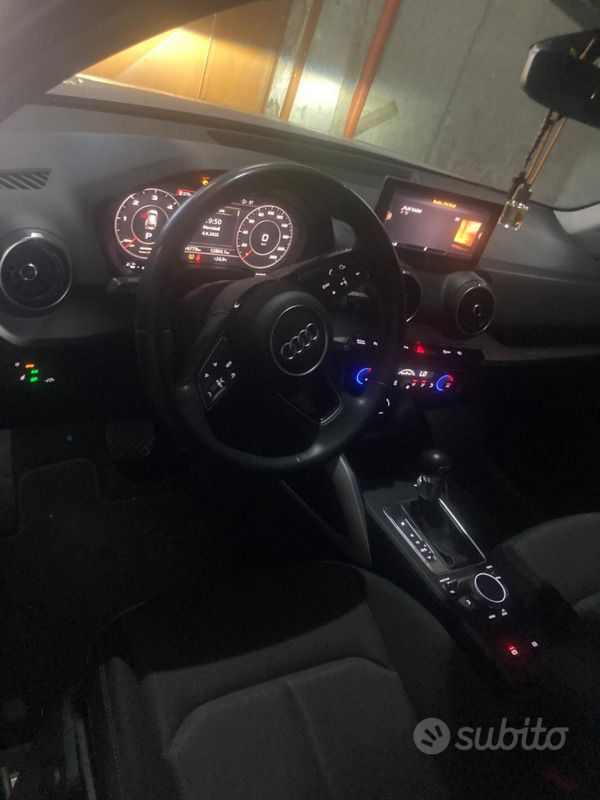 Usata Audi Q2 Admired 150 CV (110 kW) 2019 Grigio SUV