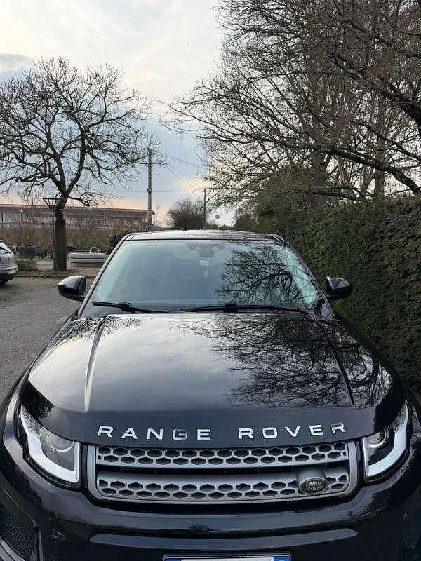 Usata Land Rover Range Rover evoque 150 CV (110 kW) 2019 Nero SUV
