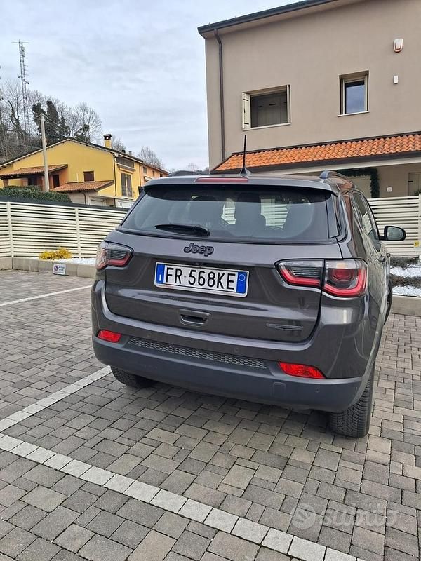 Usata Jeep Compass Night Eagle 130 CV (95 kW) 2018 Grigio SUV