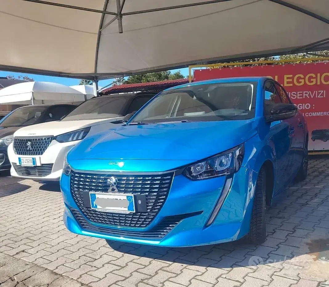 Usata Peugeot 208 75 CV (55 kW) 2022 Blu Utilitaria