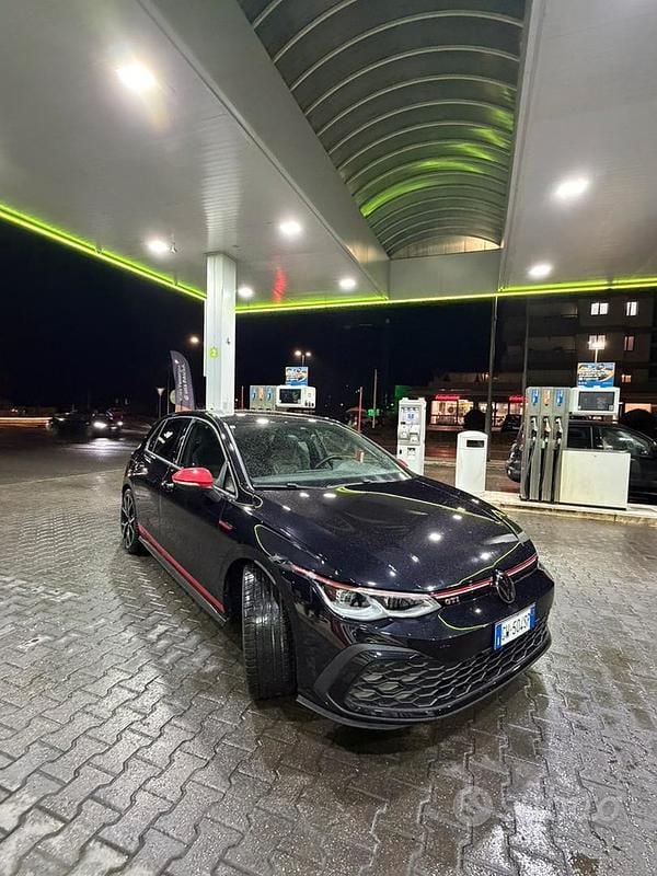 Gebraucht VW Golf VIII GTI 330 PS (242 kW) 2024 Schwarz Limousine