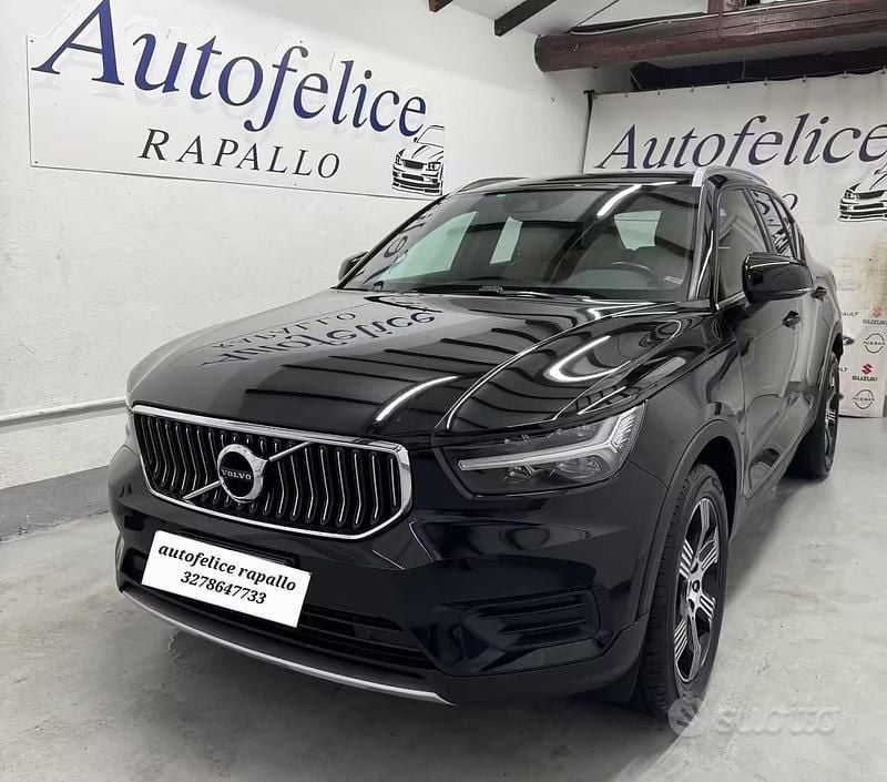 Usata Volvo XC40 R-Design 163 CV (119 kW) 2020 Nero SUV