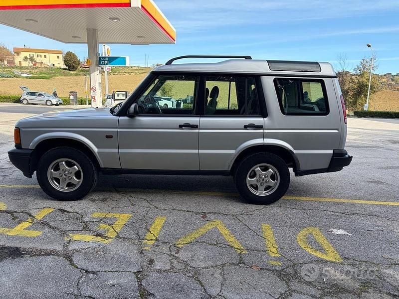 Usata Land Rover Discovery 2 139 CV (102 kW) 2002 Grigio SUV
