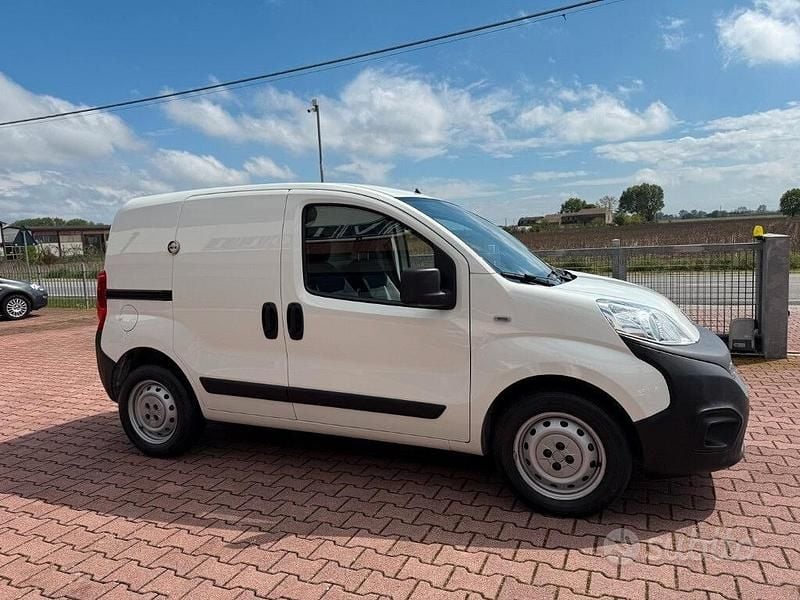 Usata Fiat Fiorino 95 CV (69 kW) 2023 Bianco Monovolume