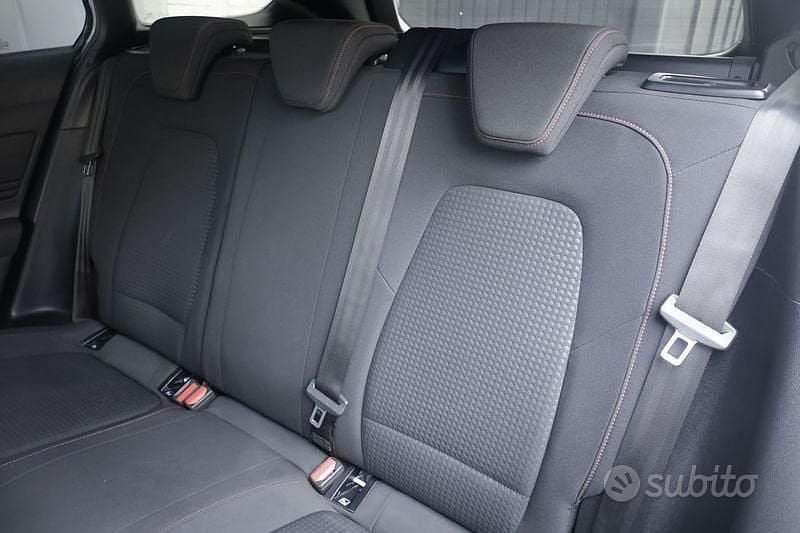 Usata Ford Focus ST-Line 120 CV (88 kW) 2021 Bianco Station wagon
