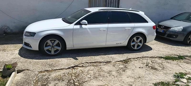 Usata Audi A4 143 CV (105 kW) 2012 Bianco Station wagon