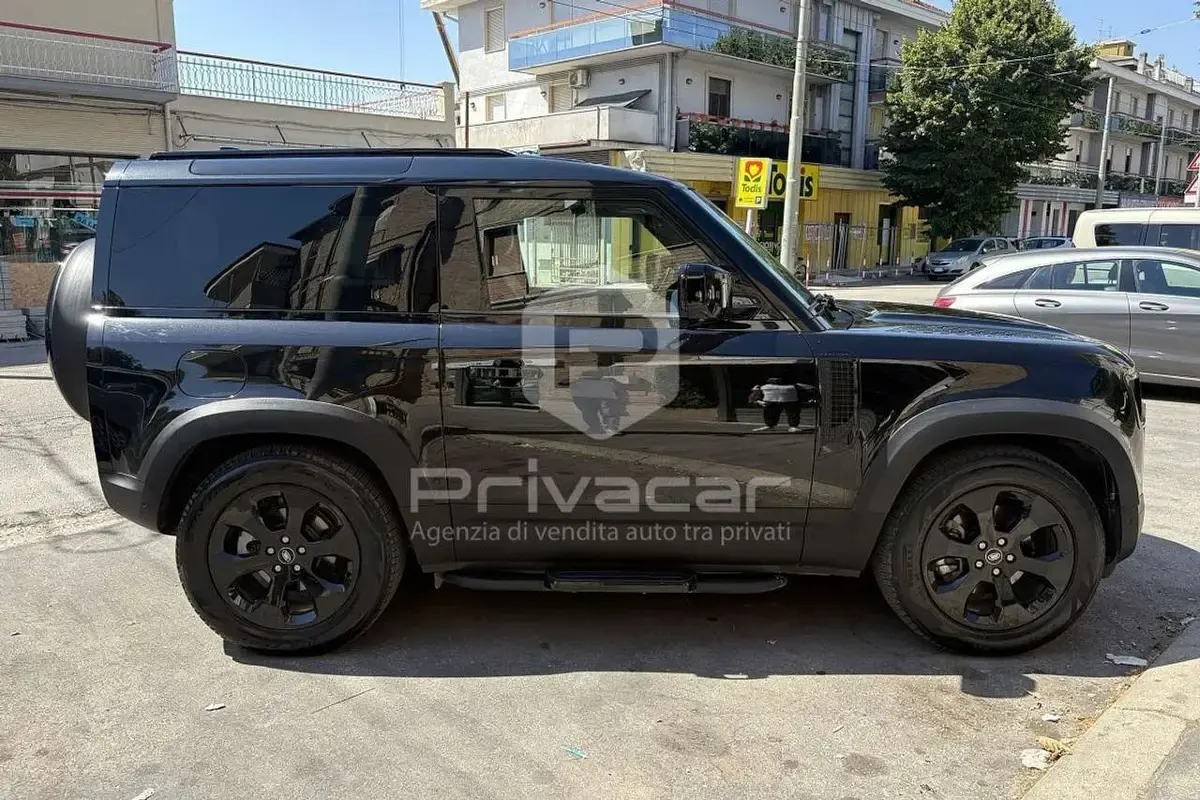 Usata Land Rover Defender SE 249 CV (183 kW) 2022 Nero SUV