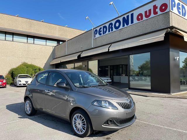 Usata Lancia Ypsilon Silver 69 CV (50 kW) 2022 Antracite Utilitaria