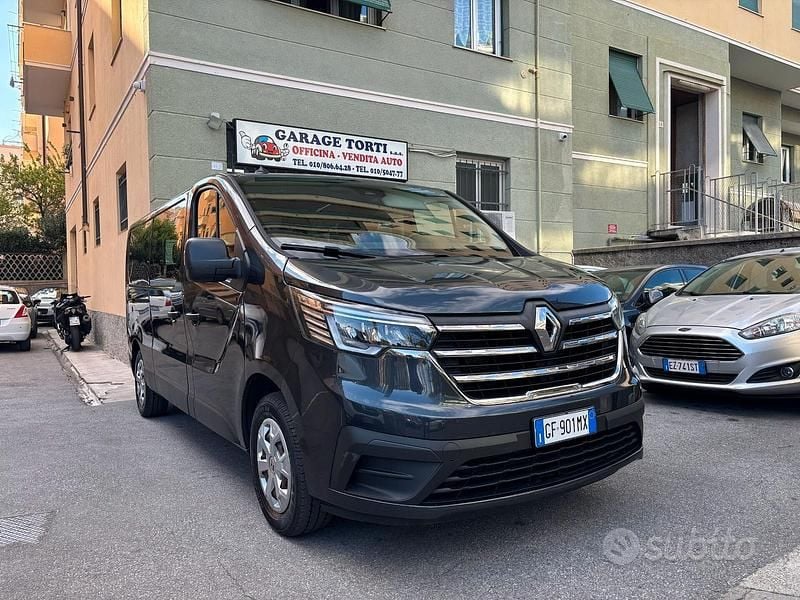 Usata Renault Trafic Intens 110 CV (80 kW) 2021 Grigio Monovolume