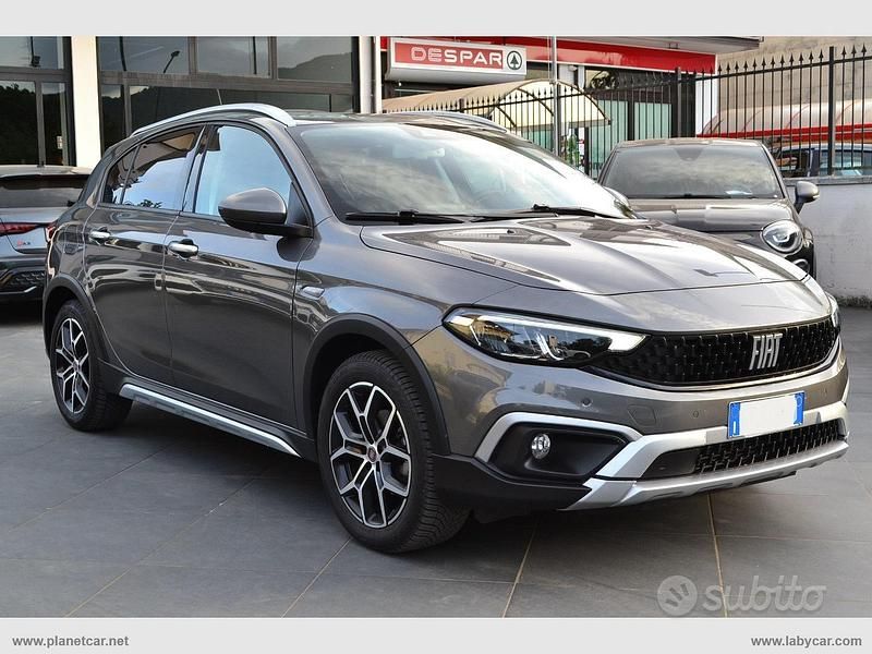Usata Fiat Tipo Cross 131 CV (96 kW) 2021 Grigio Berlina