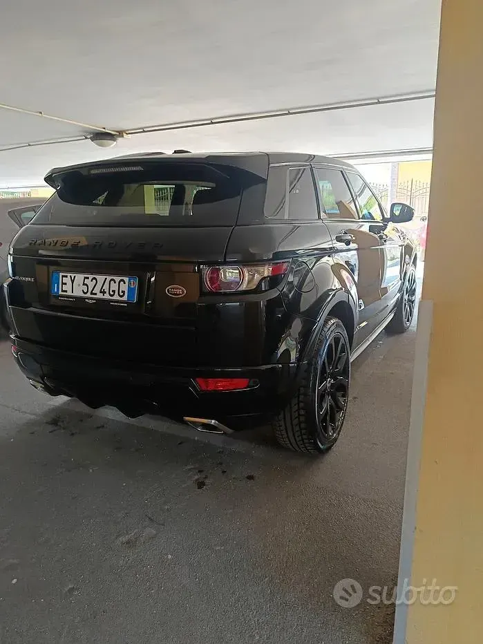 Usata Land Rover Range Rover evoque Pure 150 CV (110 kW) 2015 Nero SUV