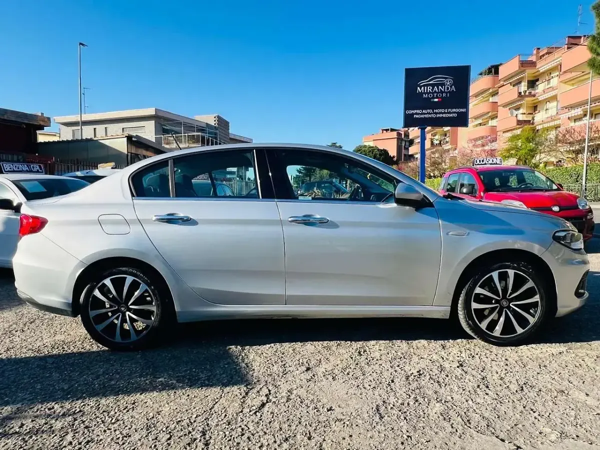 Usata Fiat Tipo Opening Edition 95 CV (69 kW) 2016 Grigio Berlina