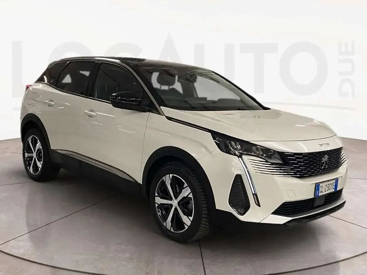 Usata Peugeot 3008 Allure 131 CV (96 kW) 2023 Bianco SUV