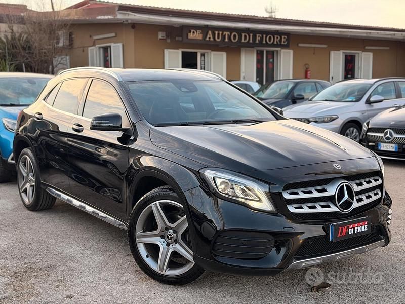 Usata Mercedes GLA200 Premium 136 CV (100 kW) 2017 Nero SUV