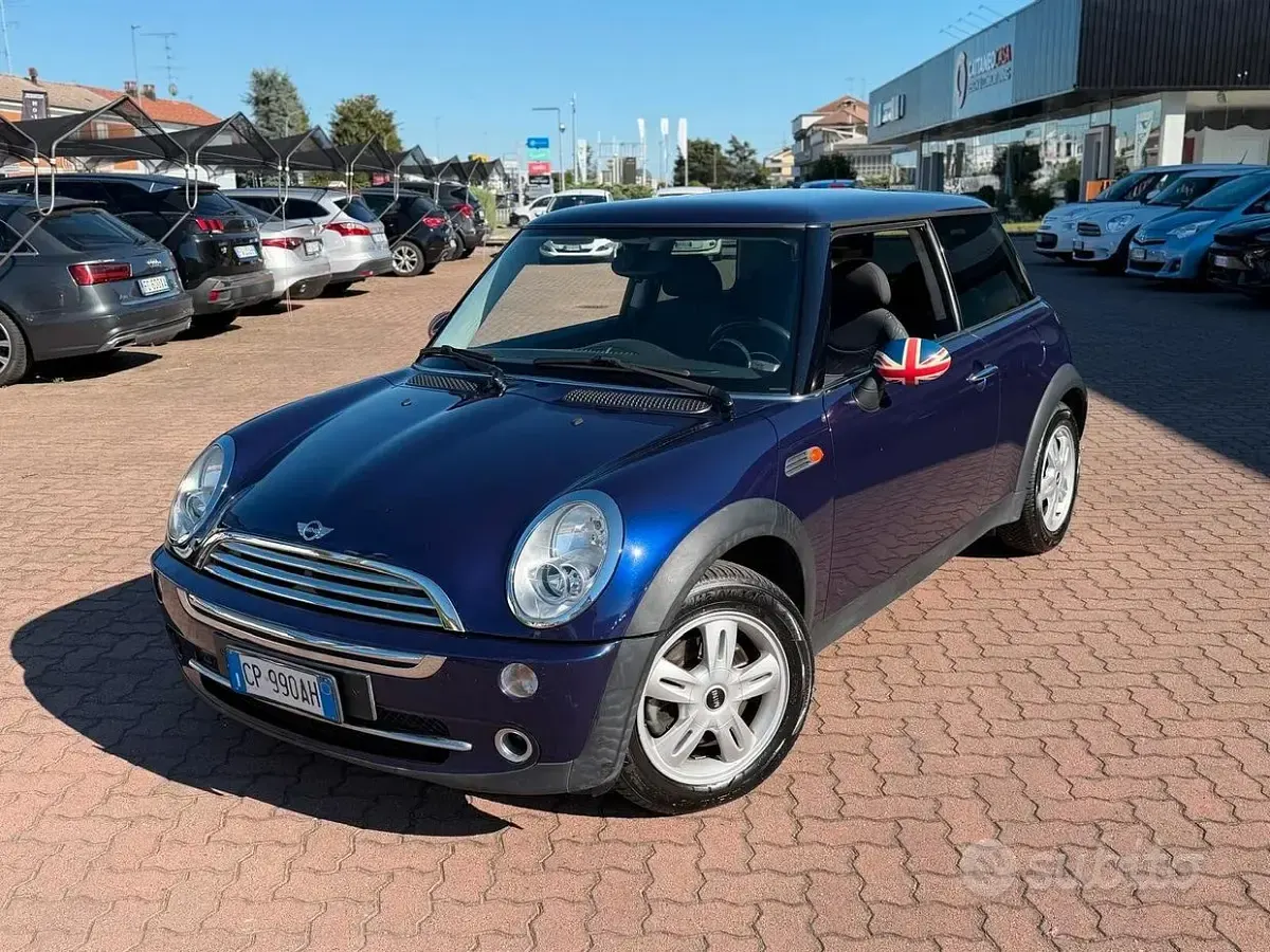 Usata Mini ONE 90 CV (66 kW) 2004 Bluazzurro Utilitaria