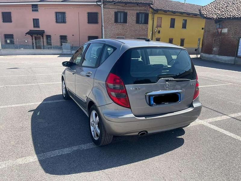 Usata Mercedes 180 Avantgarde 109 CV (80 kW) 2006 Berlina