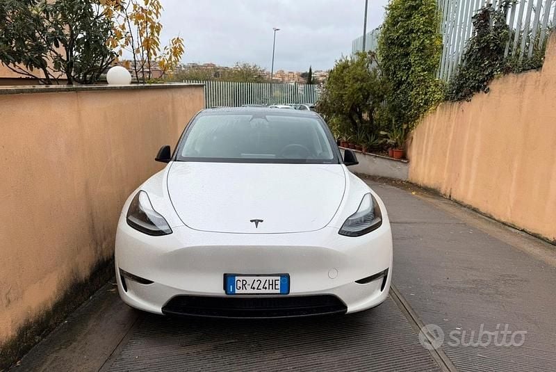 Usata Tesla Model Y Performance 392 kW (534 CV) 2023 Bianco SUV