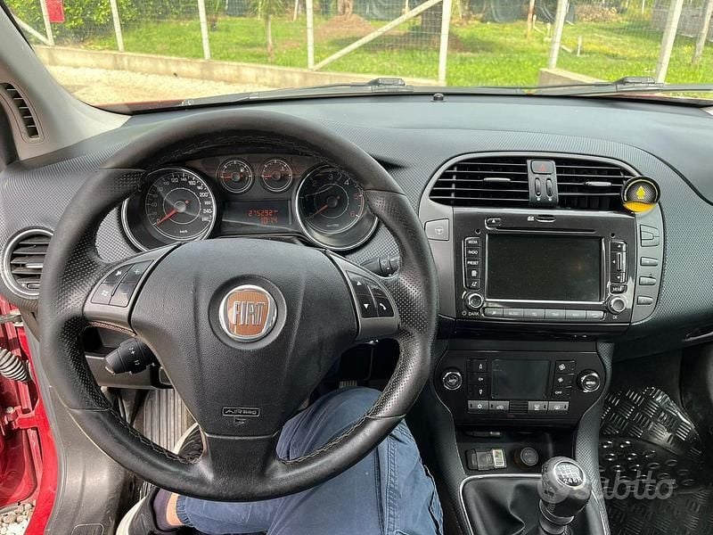 Usata Fiat Bravo 120 CV (88 kW) 2022 Rosso Utilitaria