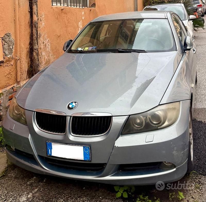 Begagnad BMW 320 163 HK (119 kW) 2005 Grön Sedan