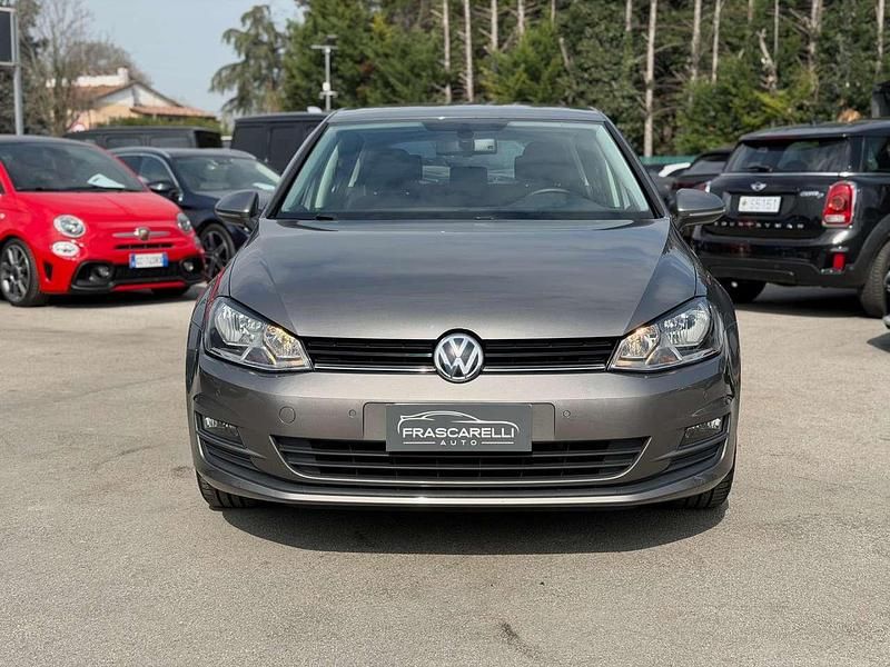 Usata VW Golf VII Comfortline 105 CV (77 kW) 2014 Grigio scuro metallizzato Berlina