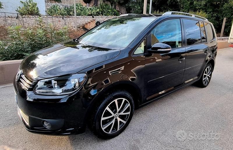 Usata VW Touran 150 CV (110 kW) 2012 Nero Monovolume