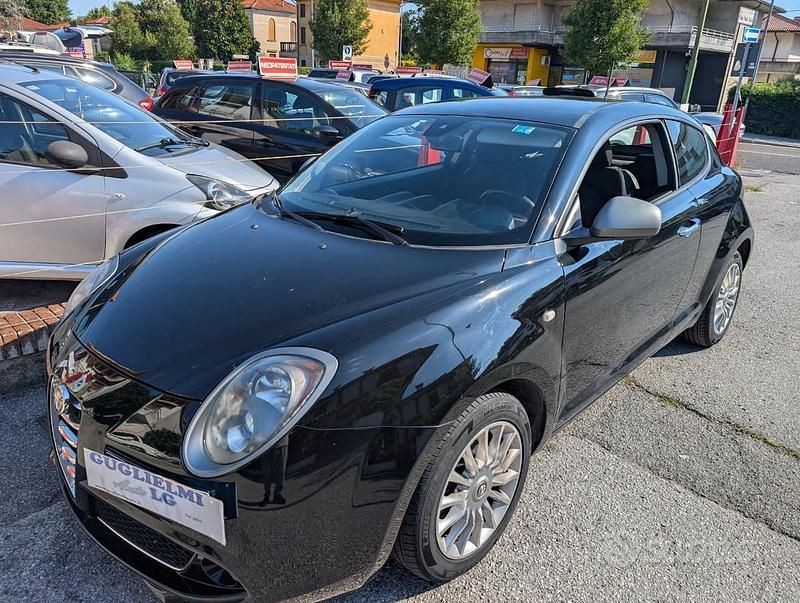Nero(met.) Usata 2015 Alfa Romeo MiTo Distinctive Due volumi | 4500 € (Ottimo prezzo) - Immagine 1/4