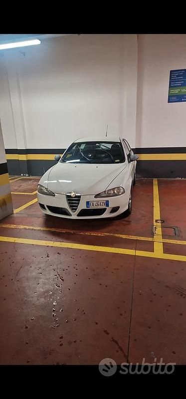 Usata Alfa Romeo 147 120 CV (88 kW) 2010 Bianco Utilitaria
